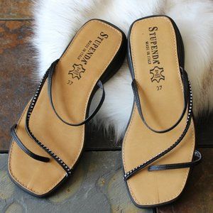 NWOT - Stupenda bling sandal, size 37